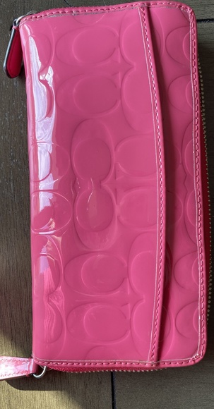 Coach clutch style wallet EUC - Picture 2 of 3